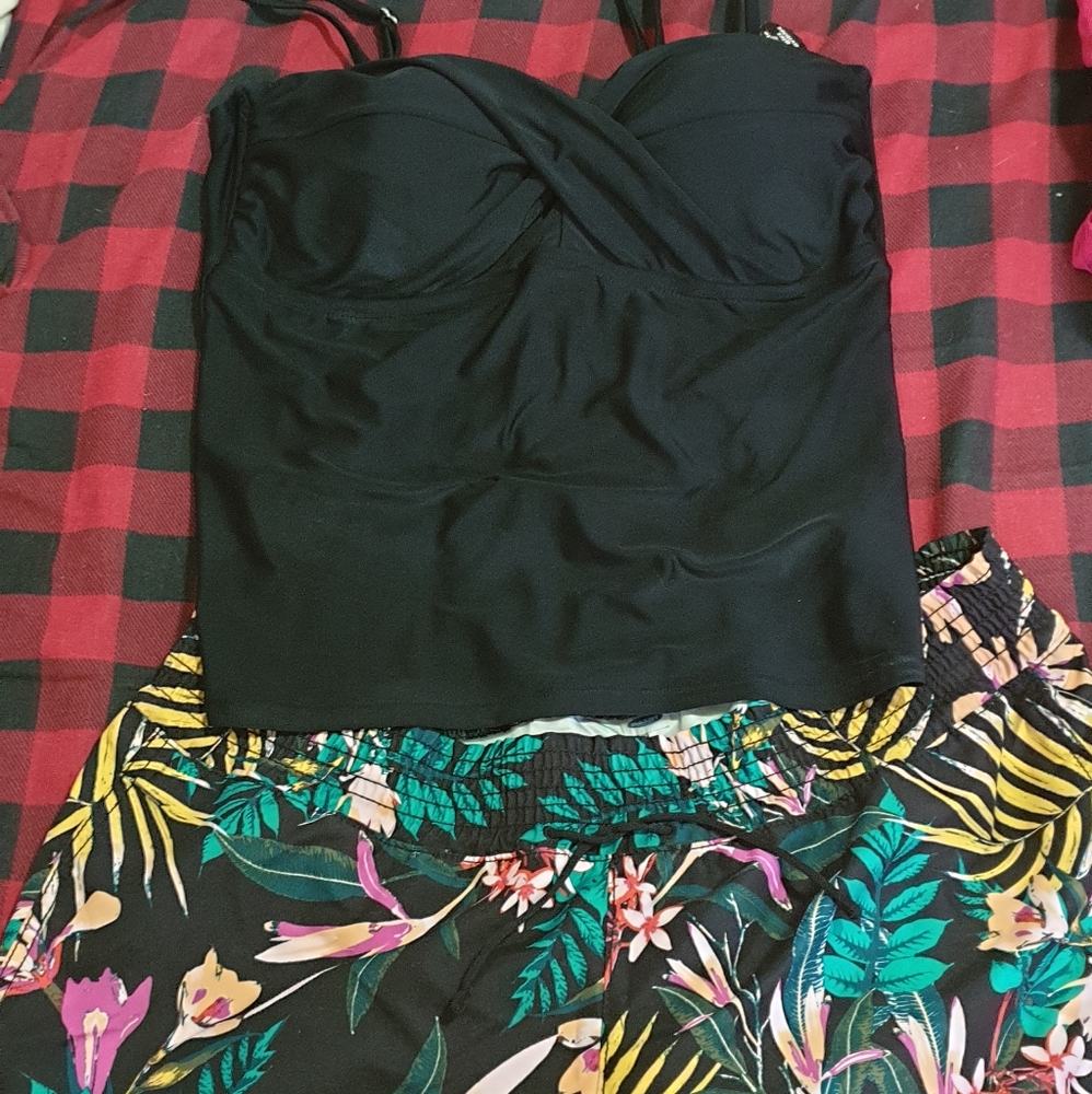 Old Navy/Walmart Two Piece Swimsuit Shorts/Tank